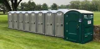 Best Standard Portable Toilet Rental  in East Highland Park, VA